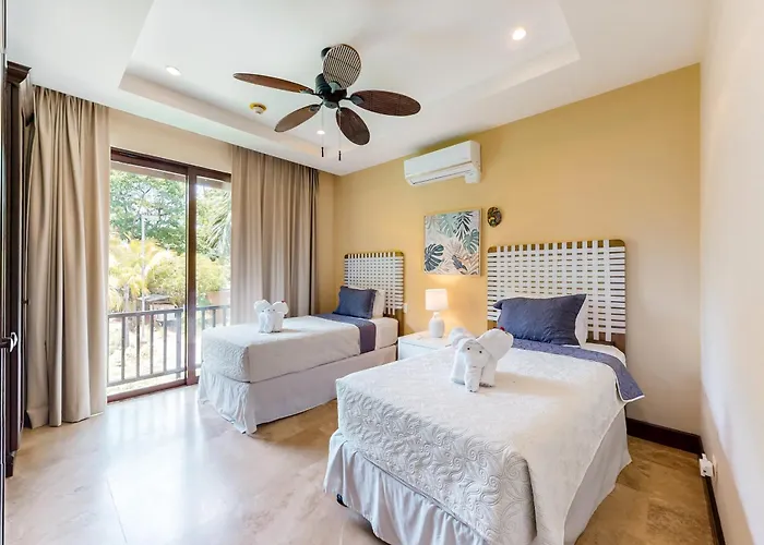 Ocean-View Ocotal Villa, Balcony & Pool