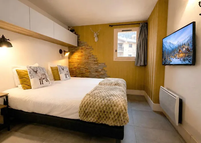 Somptueux Chalet 130 M², 11 Pers, Vue Montagnes, Cheminee, 5 Chambres - Fr-1-545-27