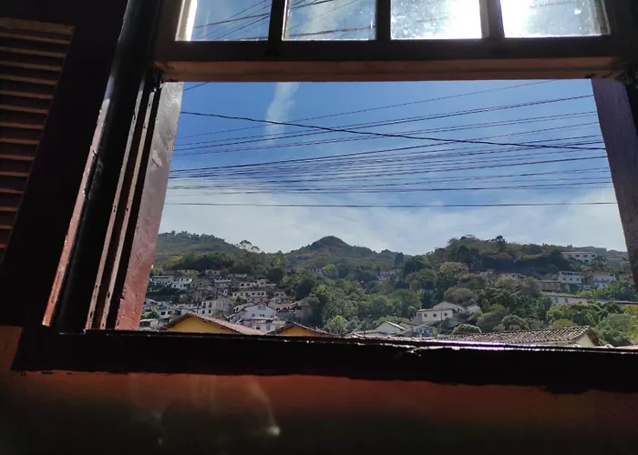Casa perto de tudo, pra você ter ótima experiência. Bora Conhecer Ouro Preto....