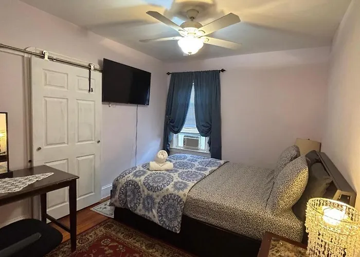 2Br-Free Parking, 5Min To Providence, 5Min To Ma-I-95