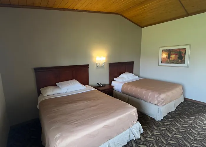 Town & Country Motel