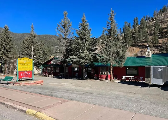 Bellamy'S Ski Haus
