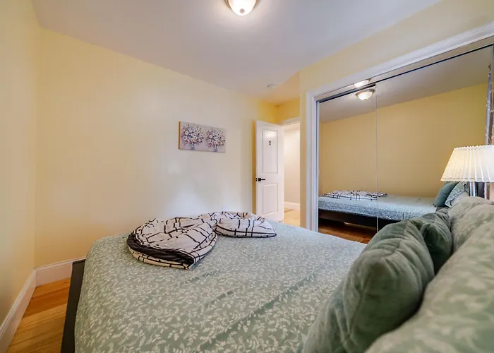Peaceful 5Br & 4Ba Quincy House W Patio, Near Red Line & Pet Friendly 284