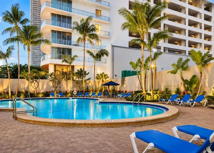 Oceanfront Condo - Ocean Views, Pool, Gym Hollywood Beach