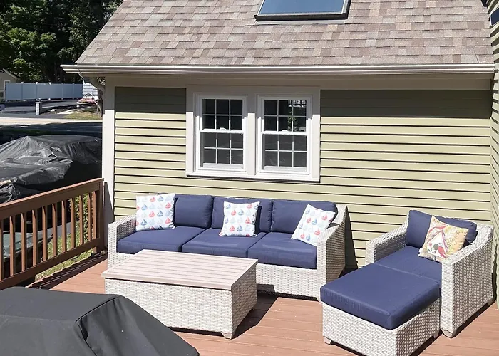 Charming Saco Home W/ Deck, 5 Mi To Beach!