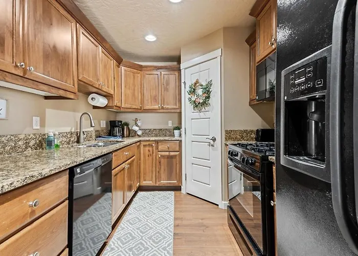 Smart Comfort 2 Bed 2 Bath Near College Of Idaho