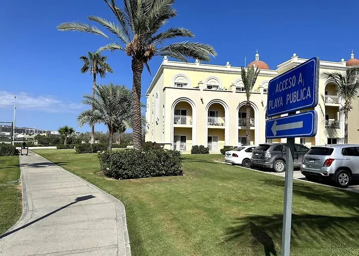 Endless Summer: Oceanview Condo with Pool, Steps from Beach