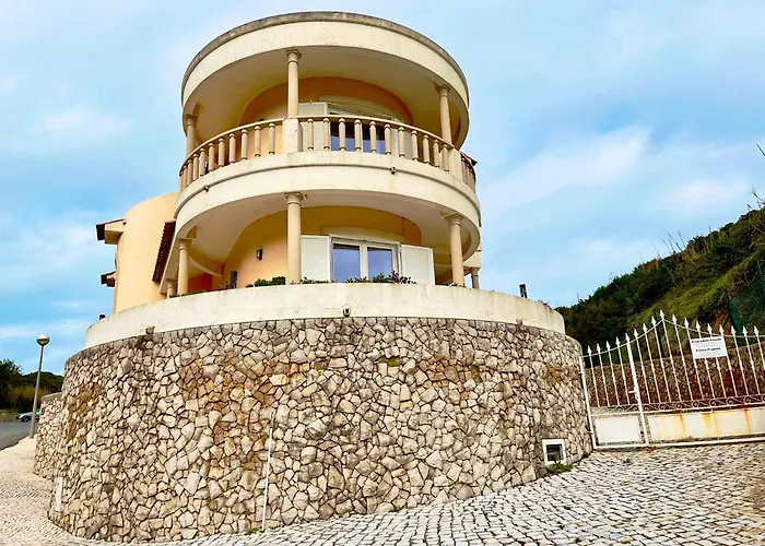 Lighthouse - House With Amazing Sea Views