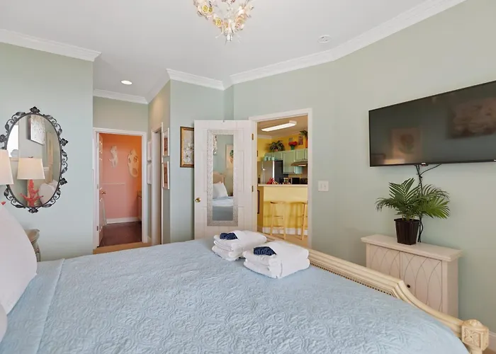 Seacoast Villa 2 Ocean View 2 Blocks From Center Street