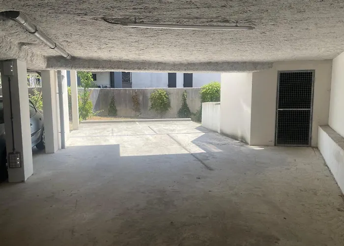 Le Lodge Park A La Rochelle