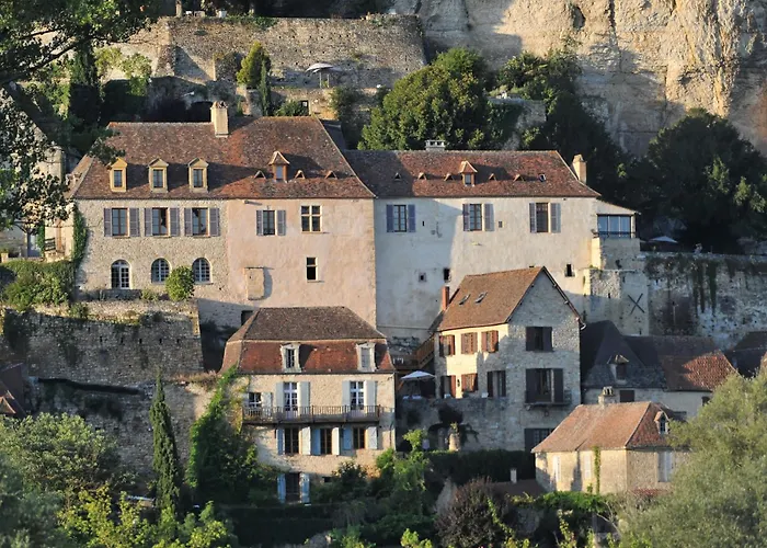 La Maison Des Sarrasins