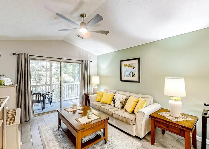 Pinehurst Condos, Unit 6-J
