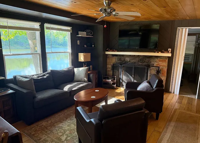 Blue Jay Cabin