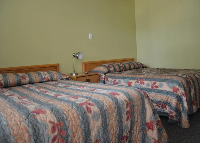Coachman Inn