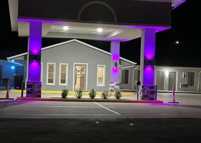 Sleepy Traveler Motel