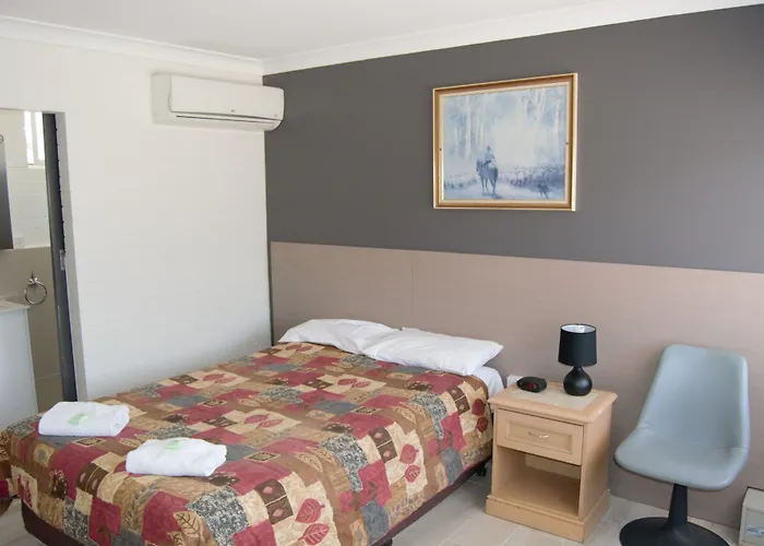 Civic Motor Inn