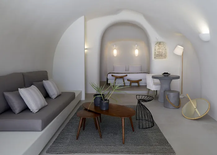 Elysian Santorini
