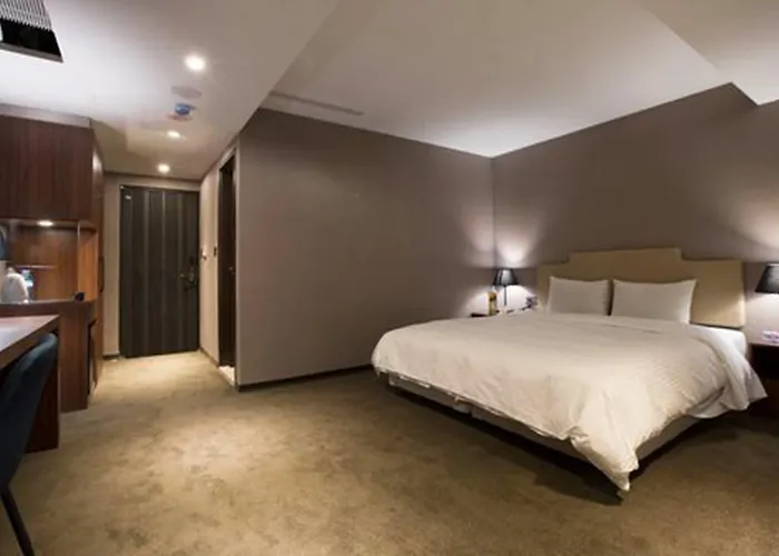 Noble Hotel