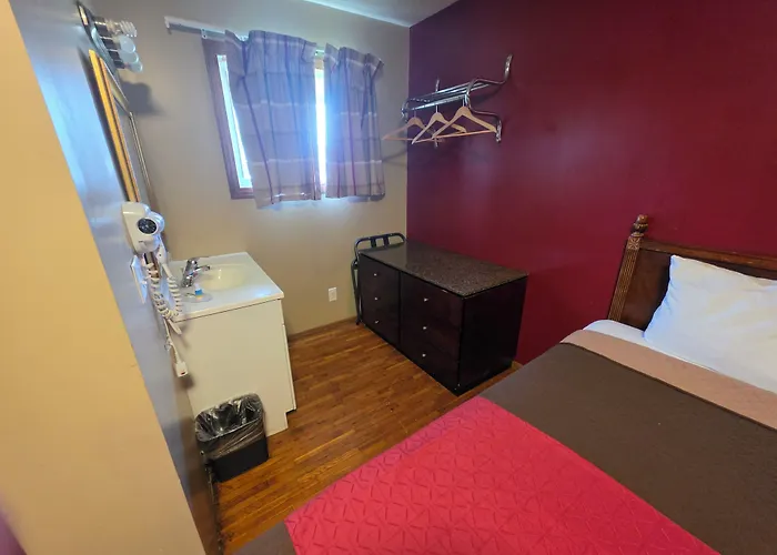 Eastwood Inn Of Wadena
