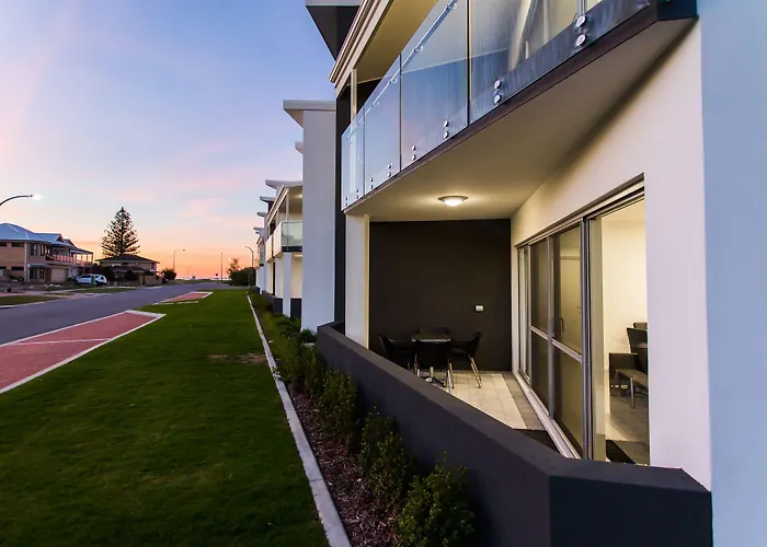 Reflections By Rockingham Apartments