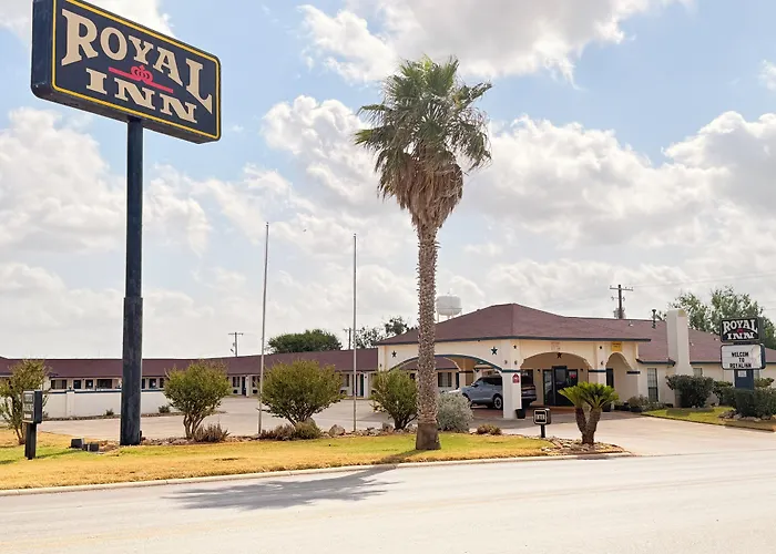 Royal Inn Pearsall