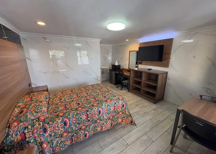 Economy Inn