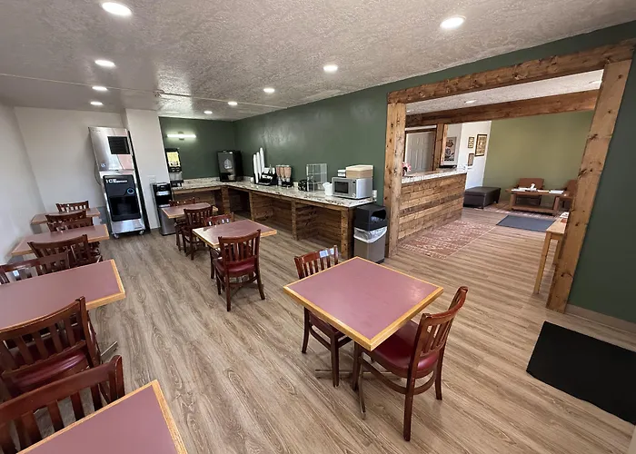 Four Corners Inn