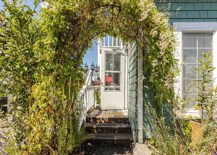 Enchanted Cottages By The Sea