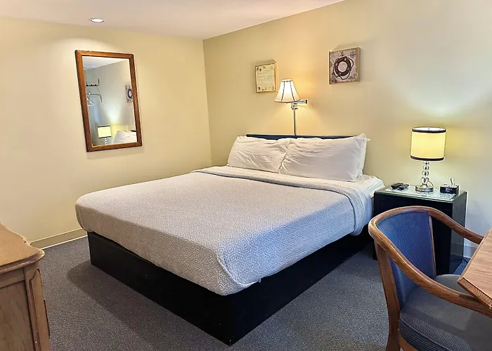 Skaneateles Inn On 20