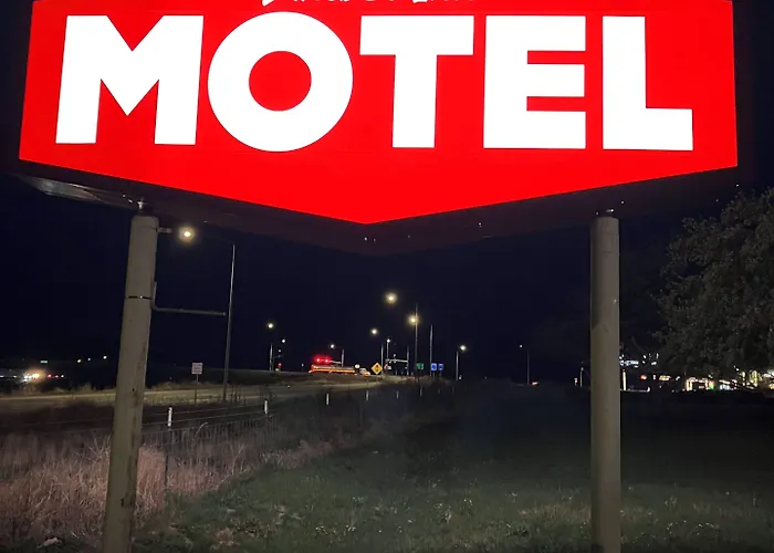 Amber Inn Motel