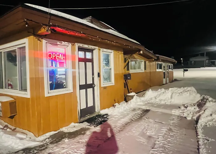 Sparta Motel Near St Louis- Mississippi River Il