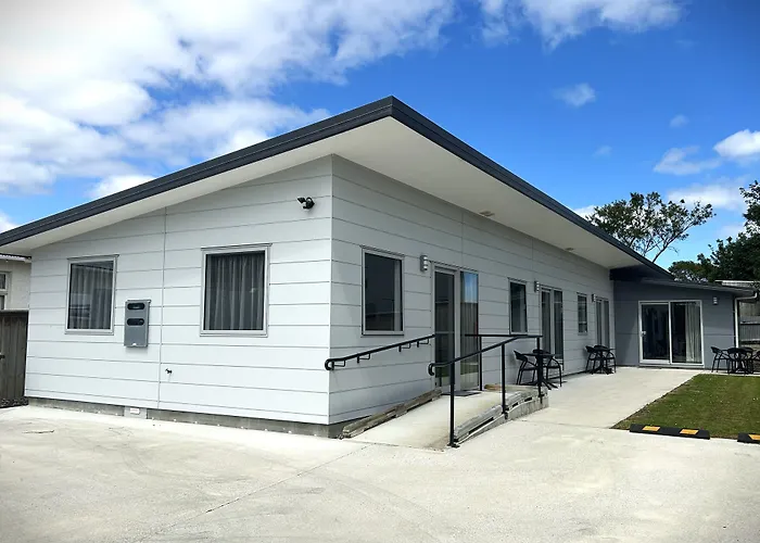 Shelby Motor Lodge