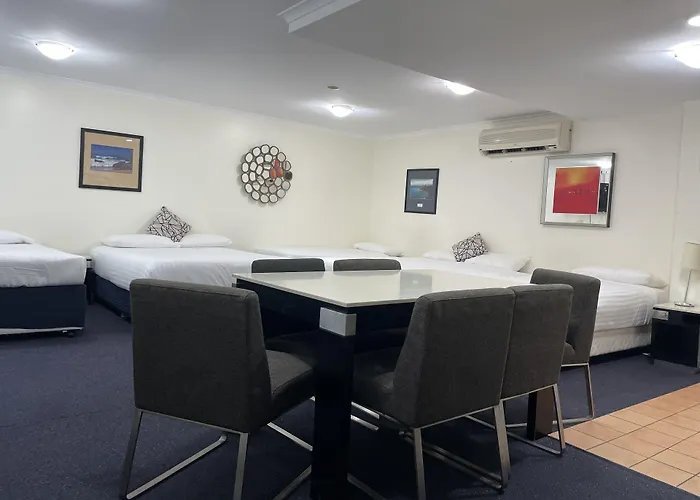 Lakeview Motor Inn