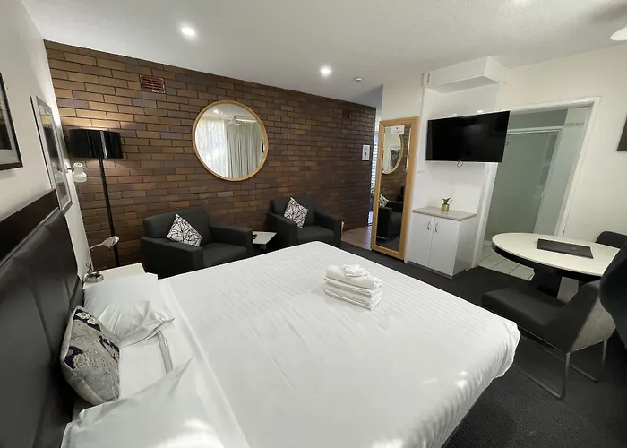 Lakeview Motor Inn