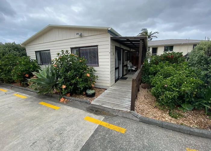 Opononi Lighthouse Motel