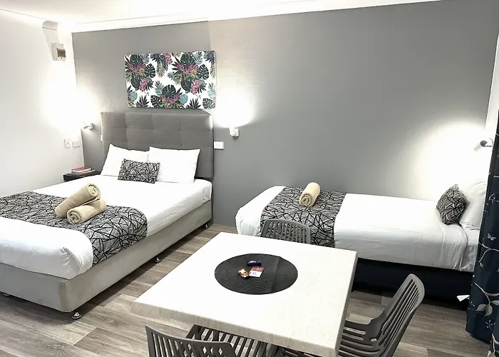 Rosebourne Gardens Motel
