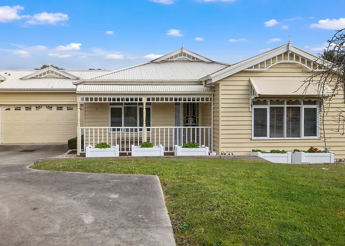 Yarra Gables