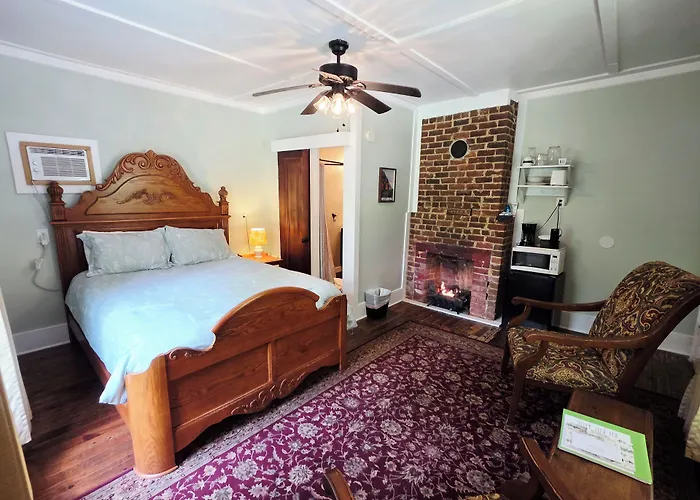 The Cabins At Healing Springs