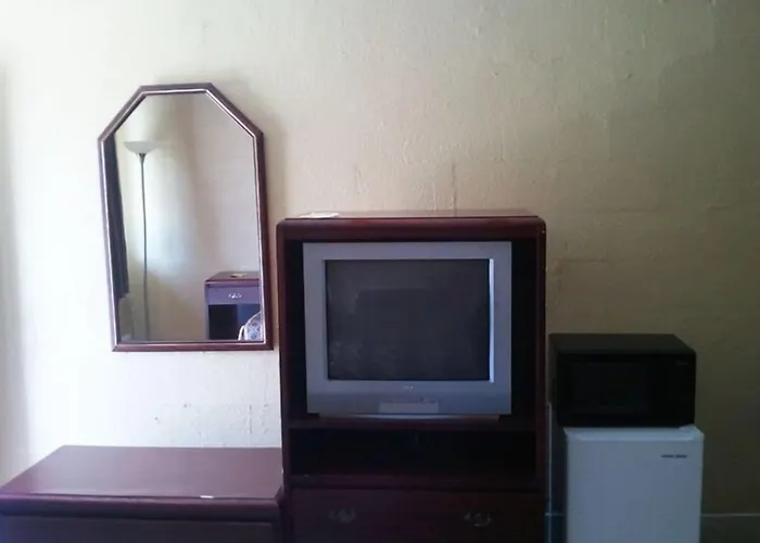 Holiday Motel