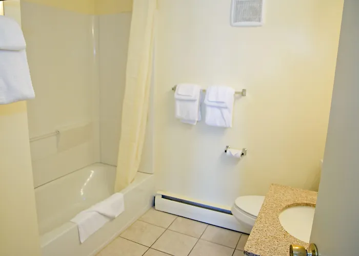 Travelers Inn