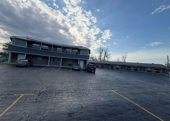 Aquarius Motel