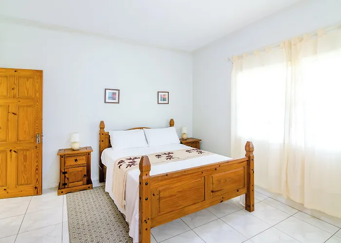 Woburn Villas