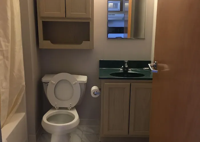 All Suites Inn Budget Host