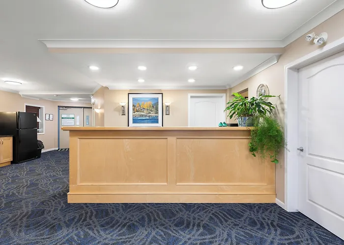 Glenwood Inn & Suites