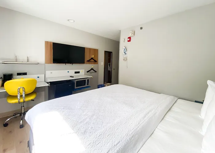 Microtel Inn & Suites By Wyndham Columbia