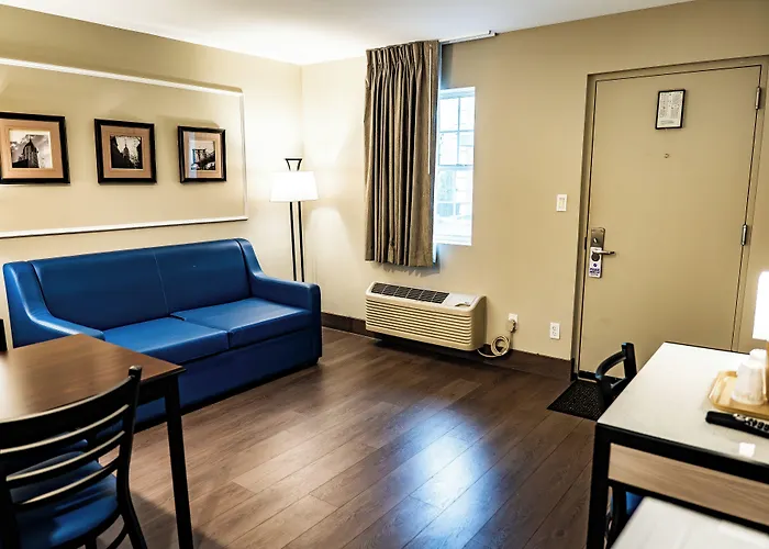 Whitman Motor Lodge