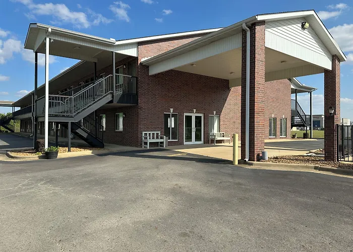 The Magnolia Hotel Searcy