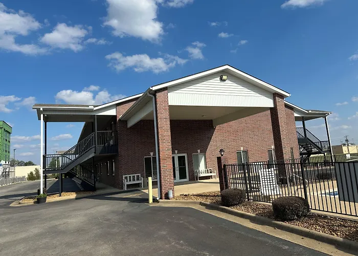 The Magnolia Hotel Searcy