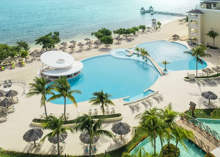 Iberostar Waves Rose Hall Beach