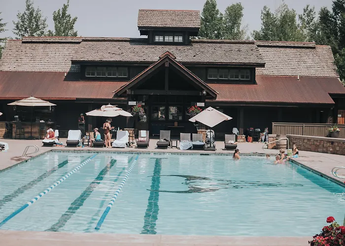 The Lodge At Bronze Buffalo Ranch